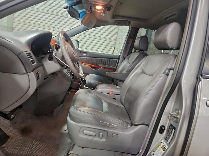 2008 TOYOTA SIENNA XLE #3302839936