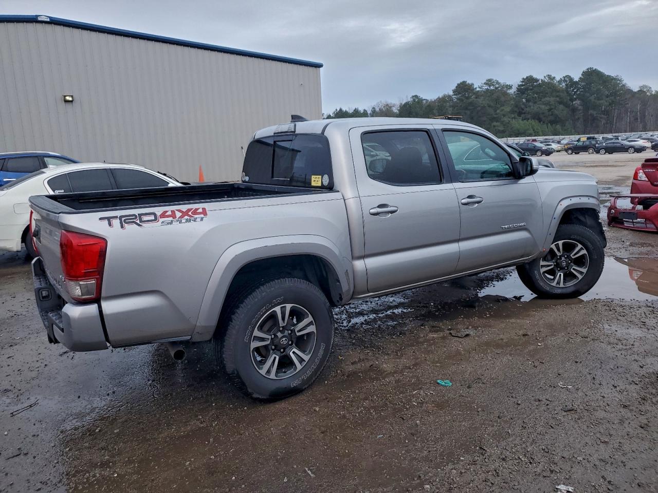 TOYOTA TACOMA DOUBLE CAB