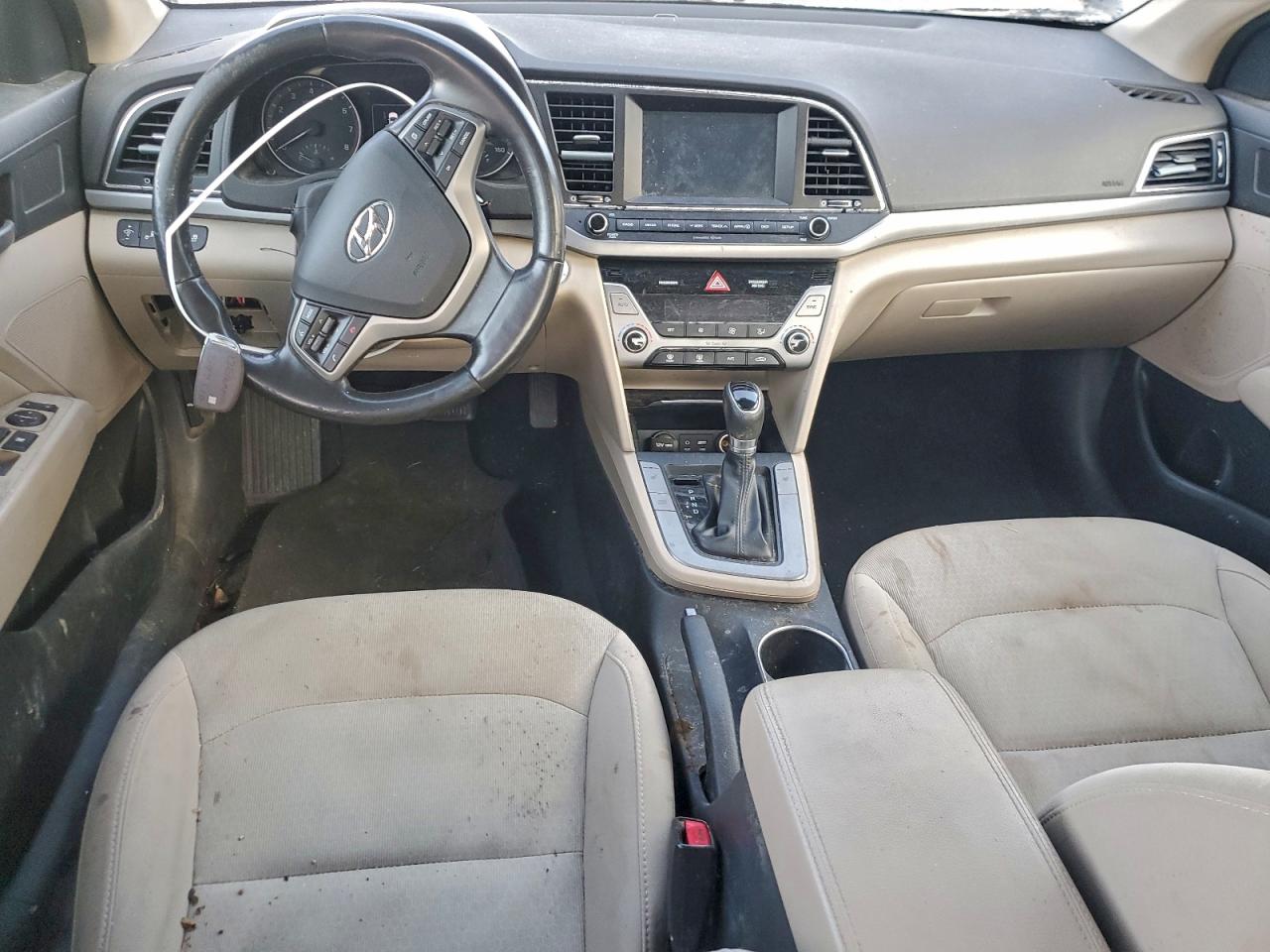 Lot #3302909107 2017 HYUNDAI ELANTRA SE