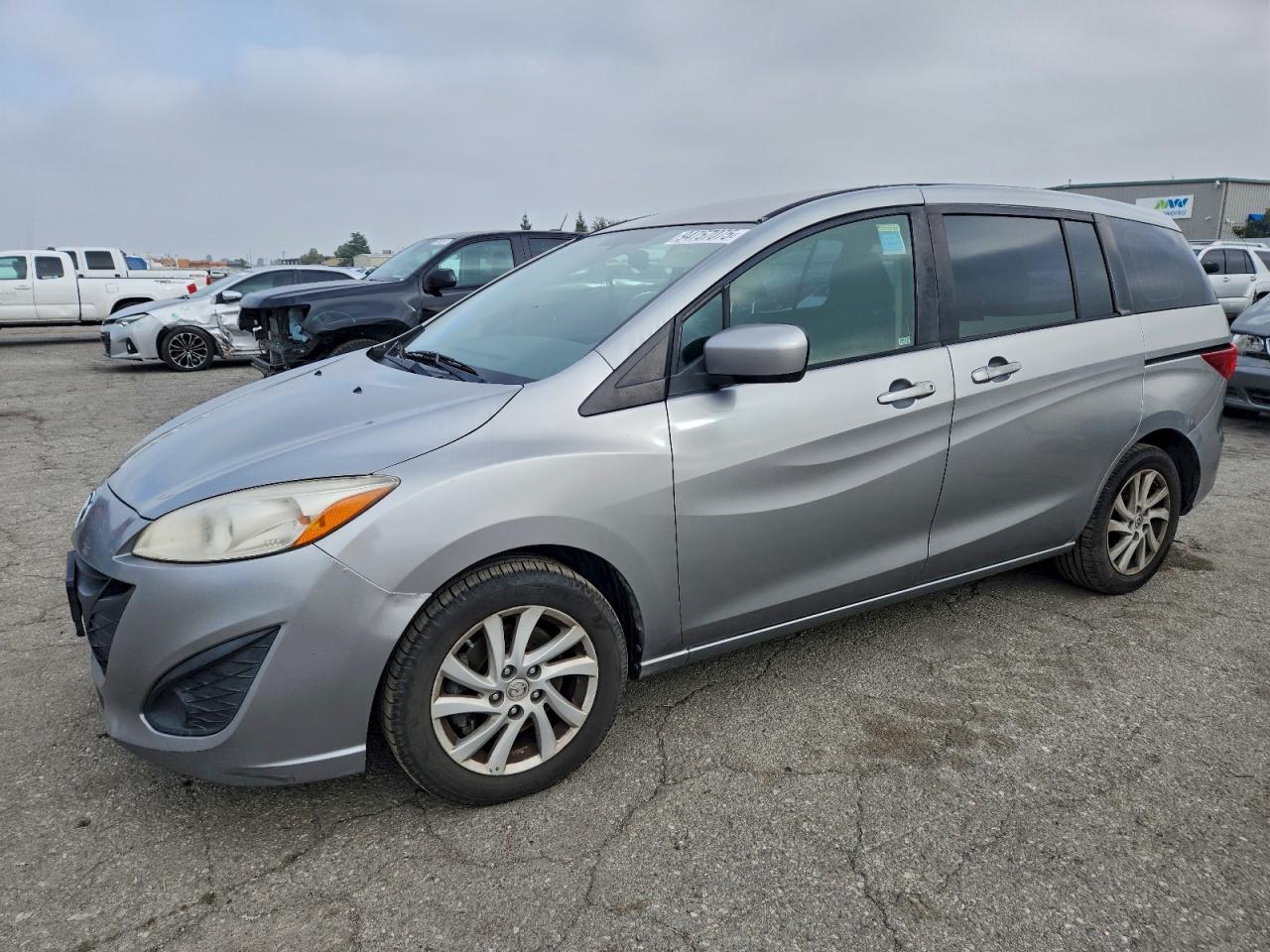 MAZDA 5