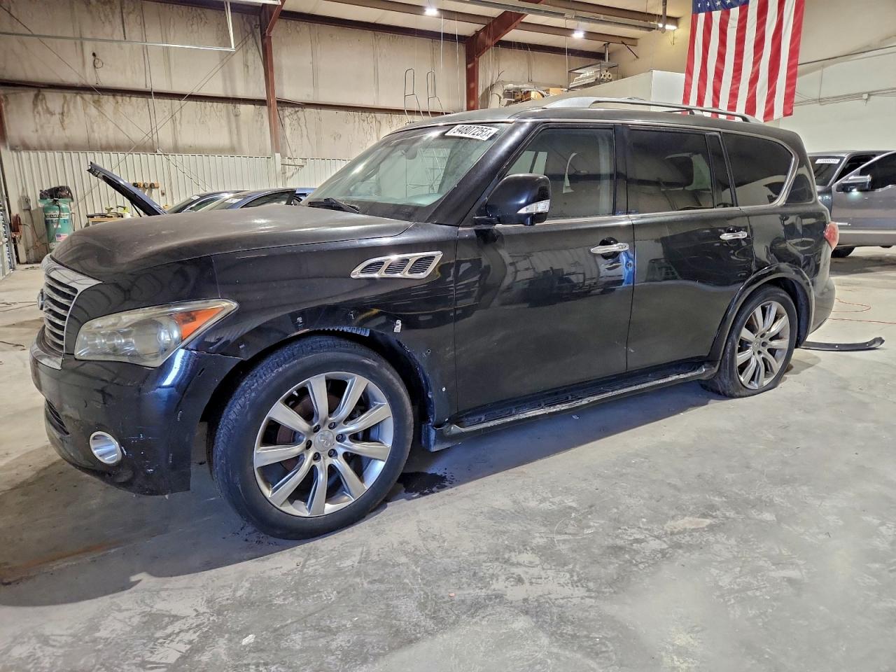 INFINITI QX56