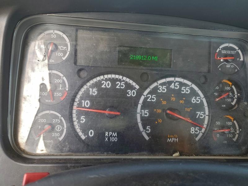 2016 FREIGHTLINER M2 106 MED #3312671207