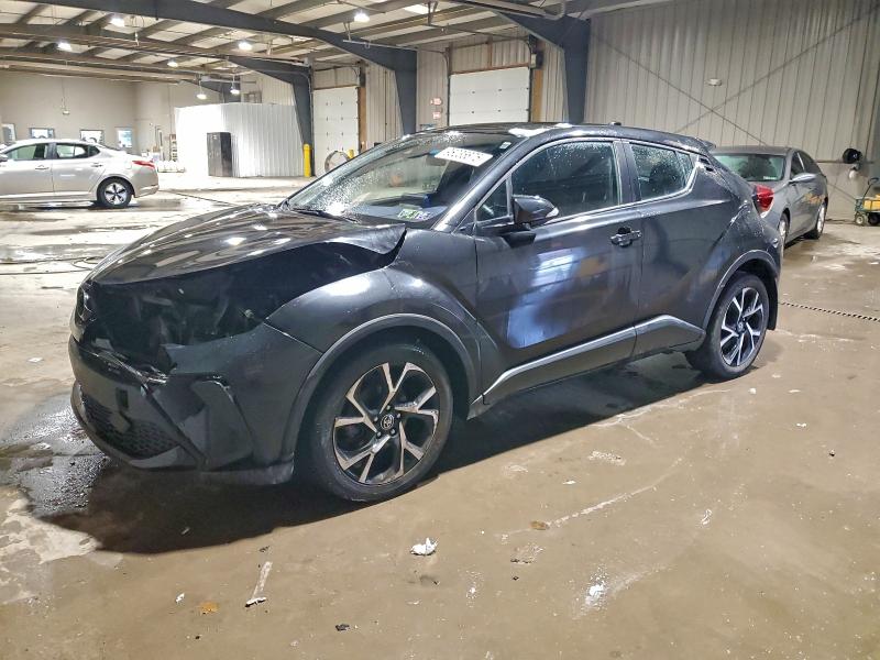 2020 TOYOTA C-HR XLE #3311673309