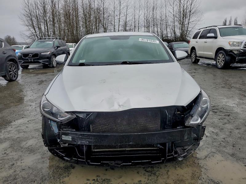 2018 HYUNDAI ELANTRA SE #3318054403