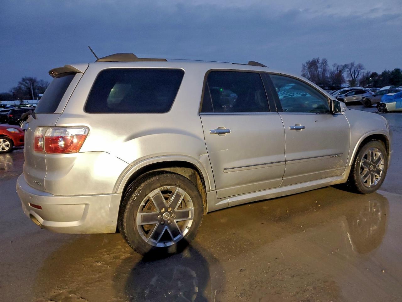 GMC ACADIA DENALI