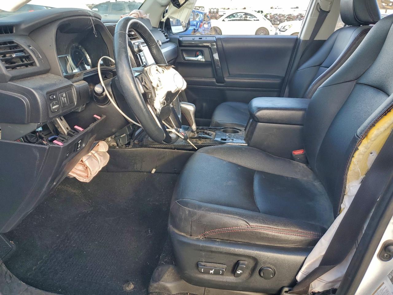 TOYOTA 4RUNNER SR5/SR5 PREMIUM