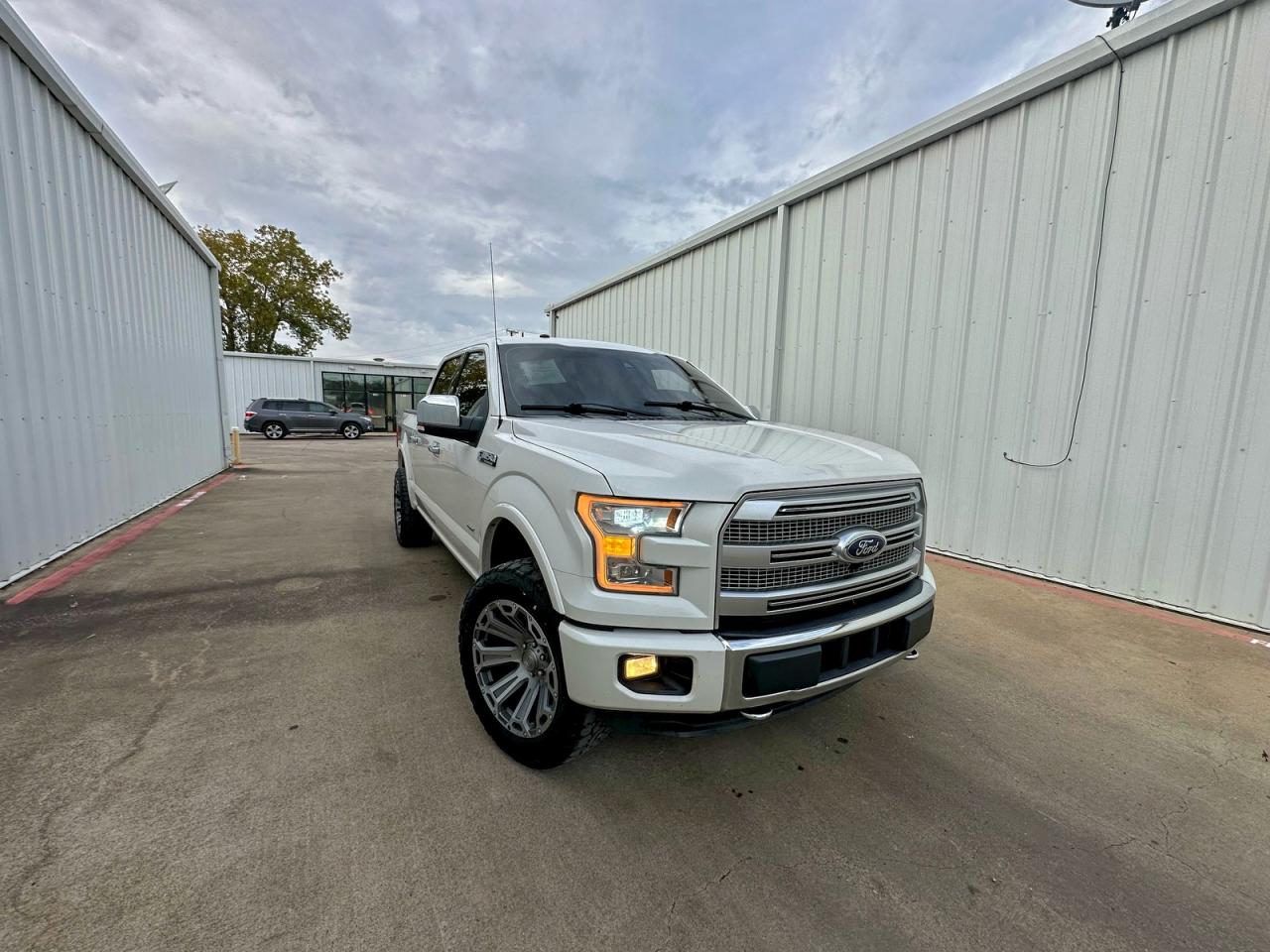 FORD F-150 SUPERCREW