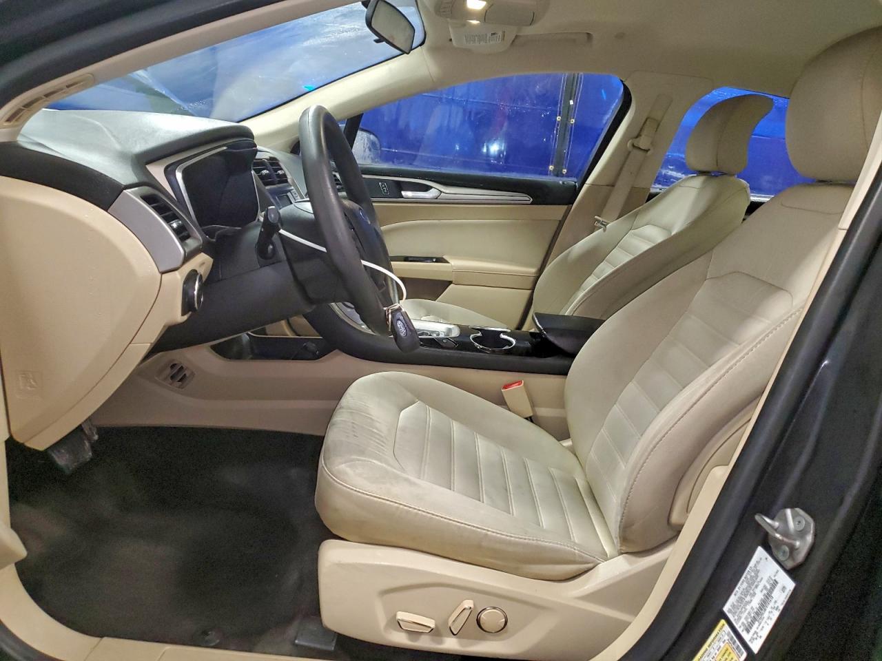 FORD FUSION SE HYBRID