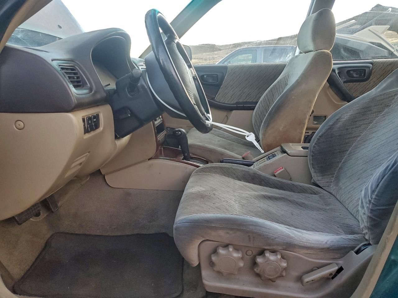 Lot #3317104990 1999 SUBARU FORESTER S