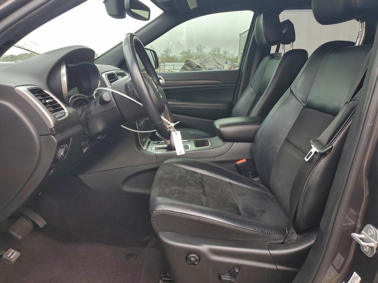 JEEP GRAND CHEROKEE LAREDO