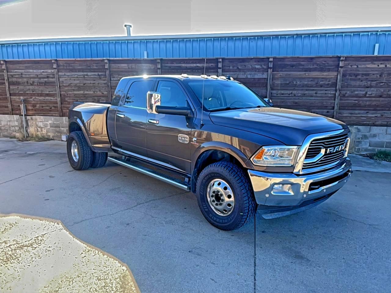 Lot #3302639018 2018 RAM 3500 LONGH