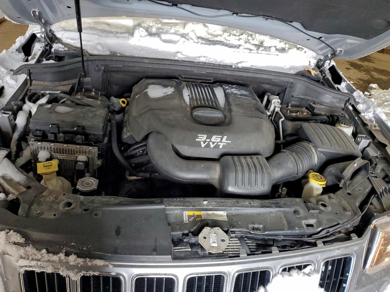 JEEP GRAND CHEROKEE LAREDO