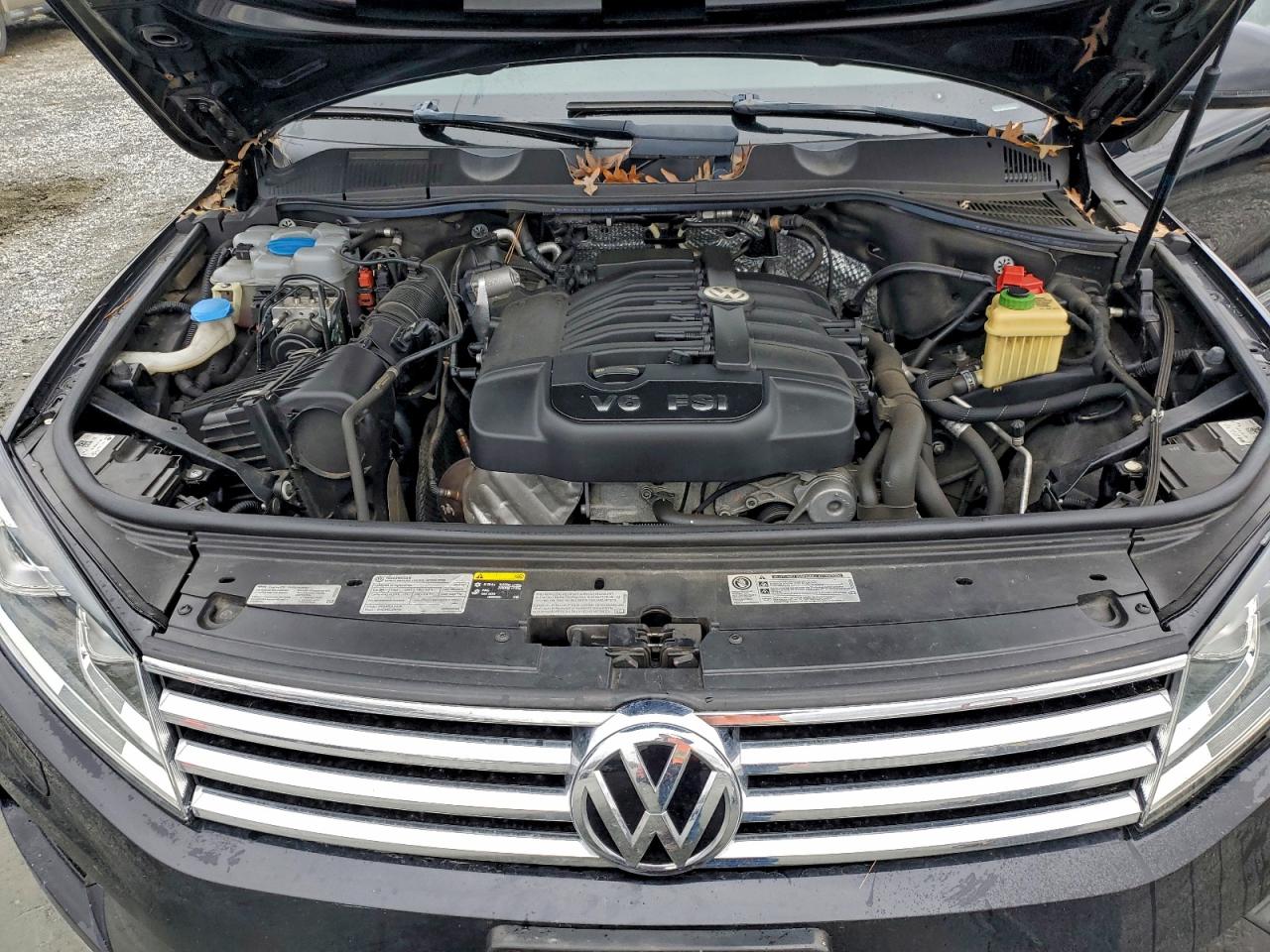 VOLKSWAGEN TOUAREG SPORT