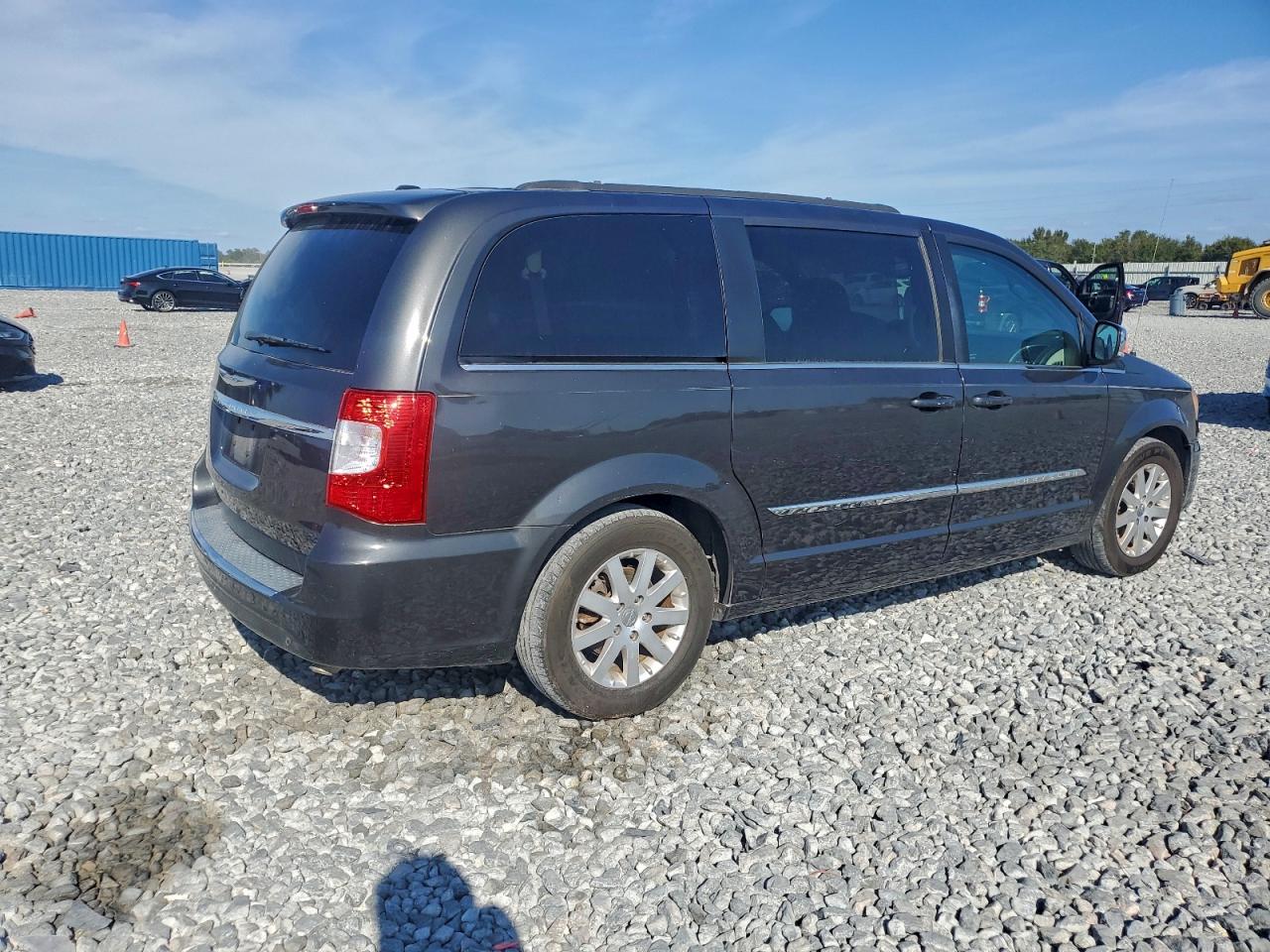 CHRYSLER TOWN & COUNTRY TOURING L