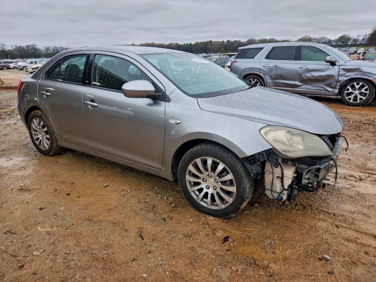 SUZUKI KIZASHI SE