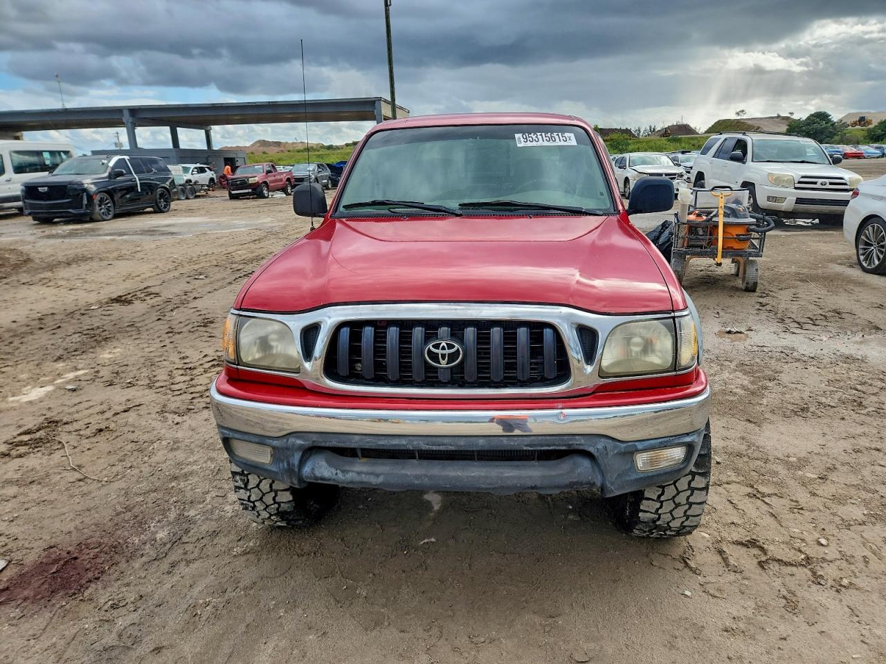 Lot #3303611935 2002 TOYOTA TACOMA DOU
