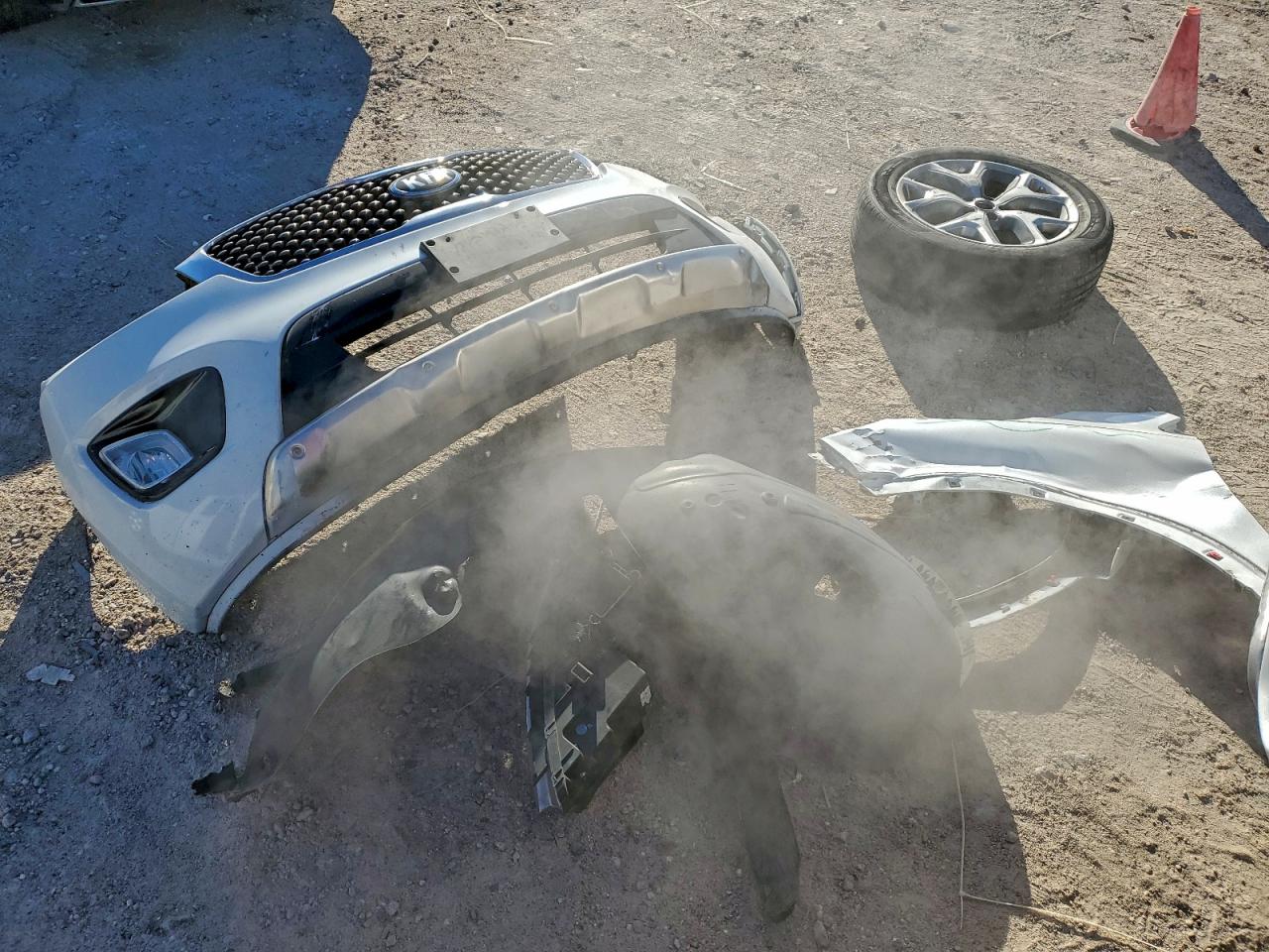 Lot #3318022382 2016 KIA SORENTO SX