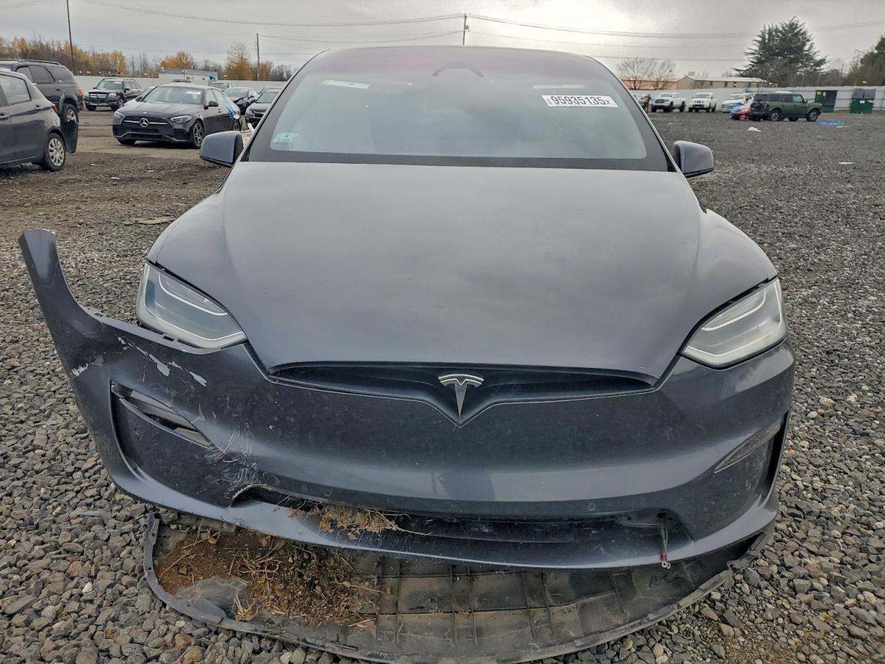 TESLA MODEL X