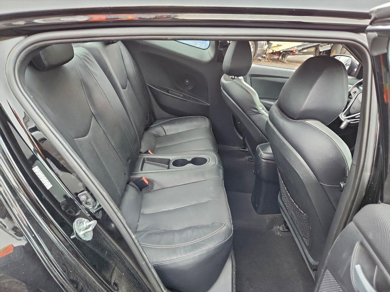 Lot #3311467268 2016 HYUNDAI VELOSTER T