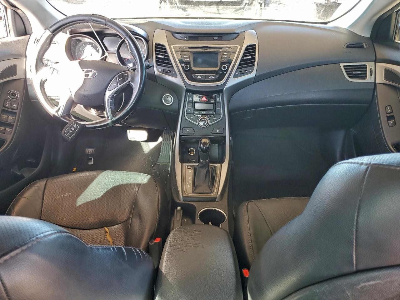 Lot #3302918057 2016 HYUNDAI ELANTRA SE