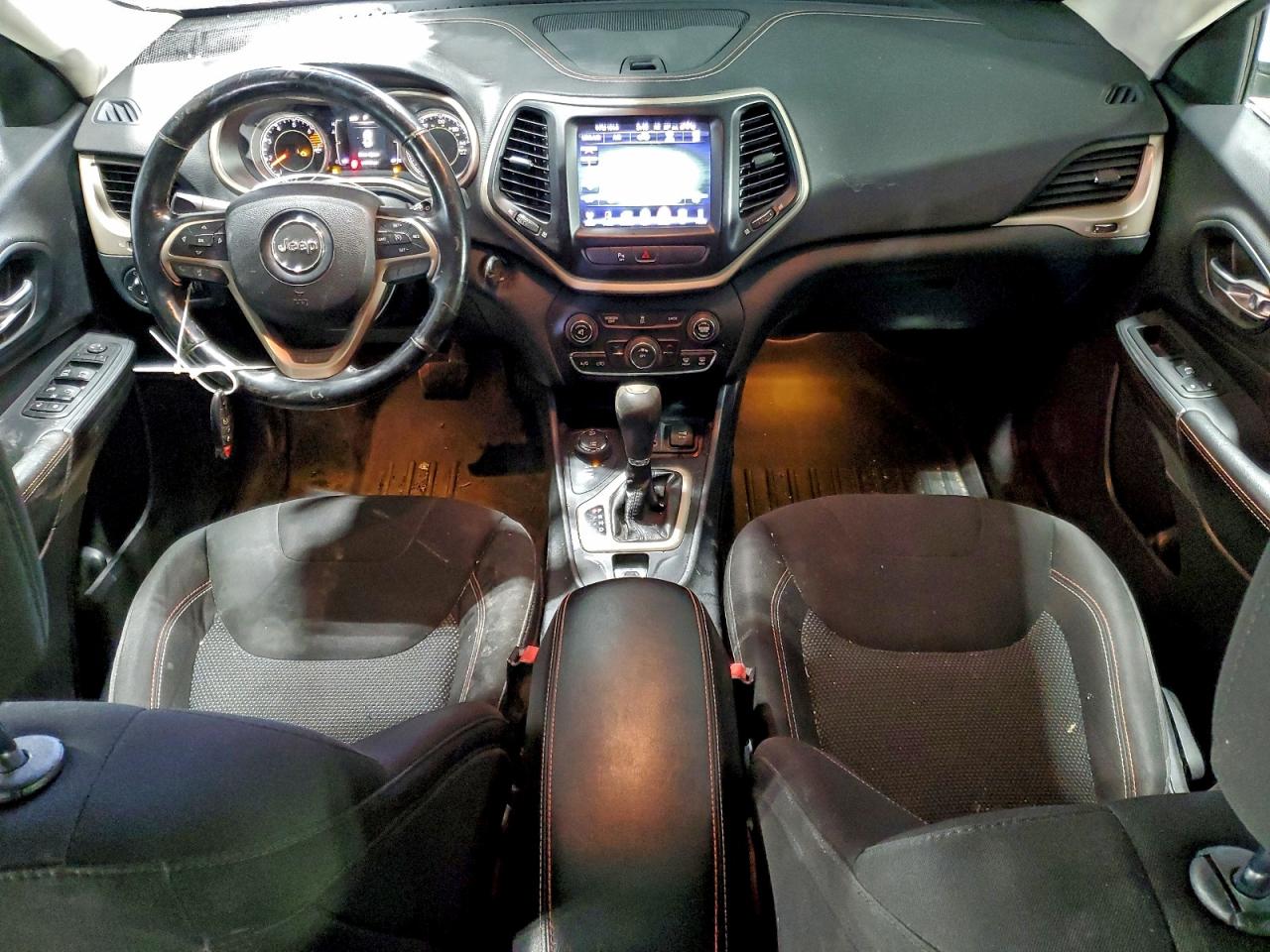 JEEP GRAND CHEROKEE LATITUDE