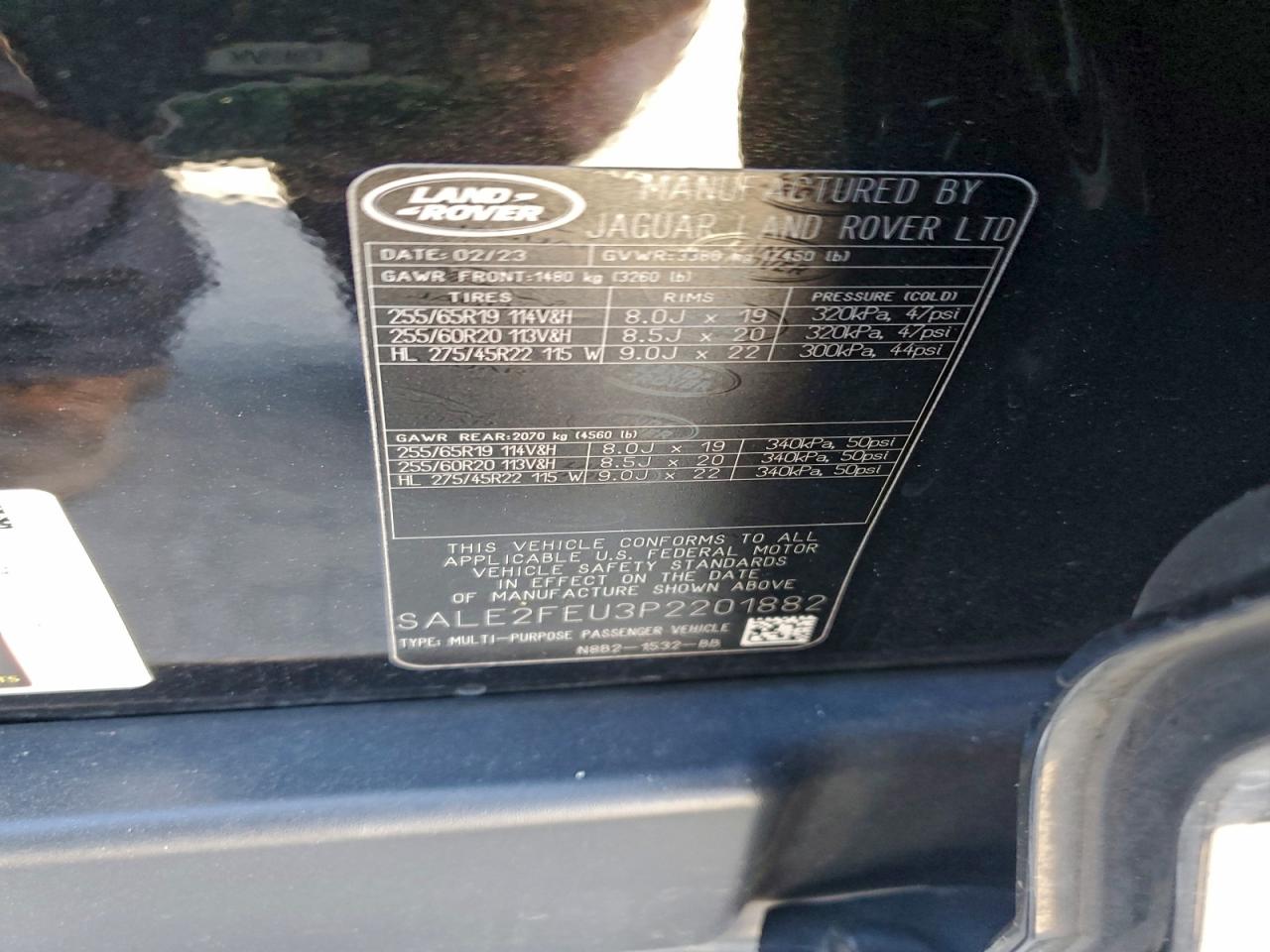 LAND ROVER DEFENDER 130 X-DYNAMIC SE