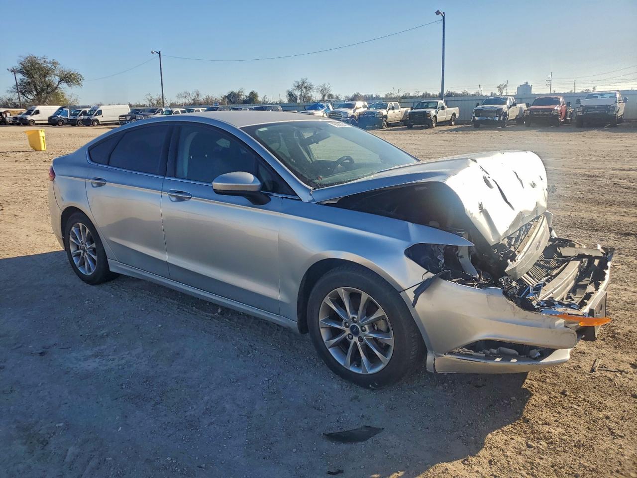 Lot #3318142408 2017 FORD FUSION SE