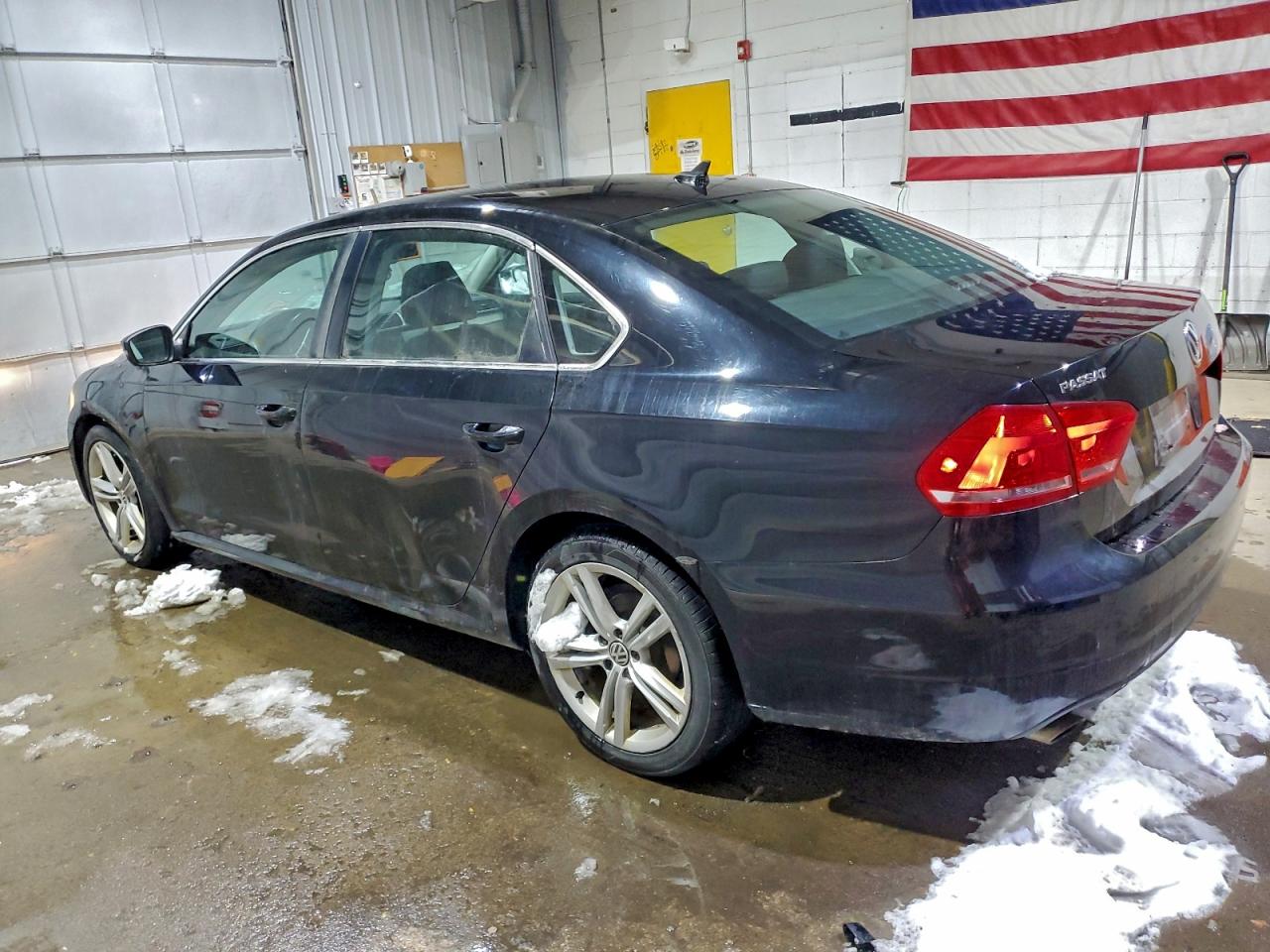 VOLKSWAGEN PASSAT SE