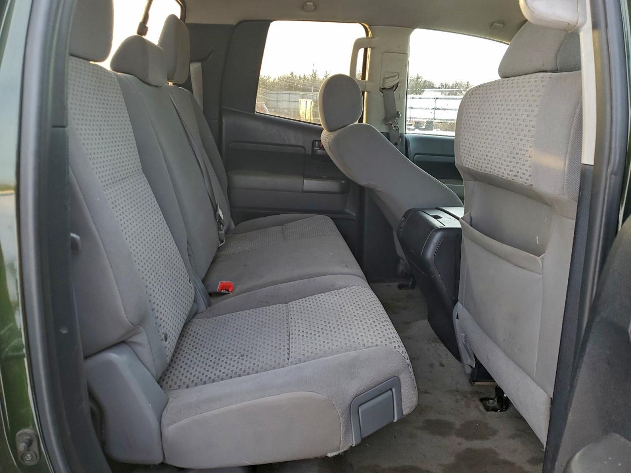 TOYOTA TUNDRA DOUBLE CAB SR5