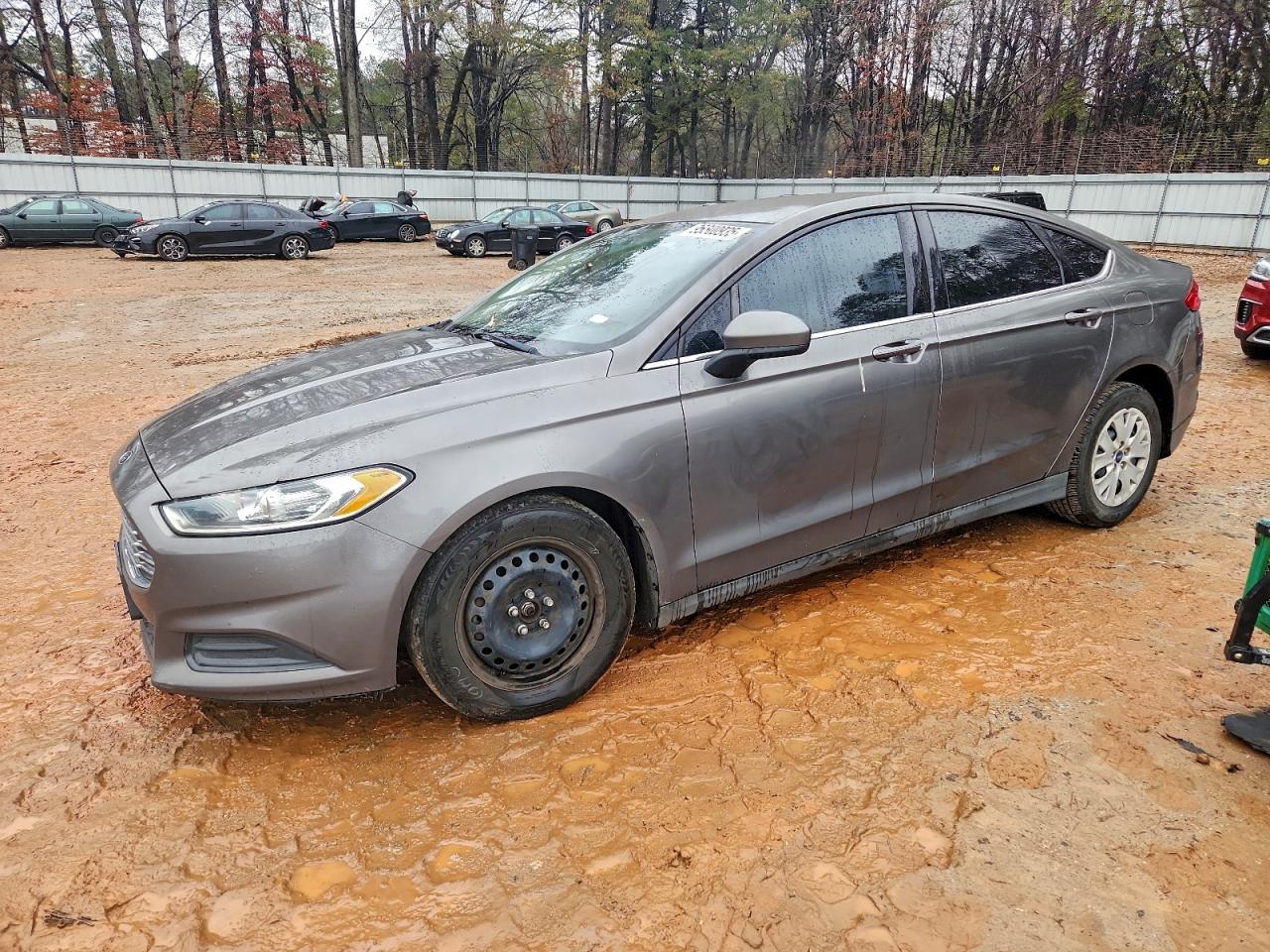FORD FUSION S