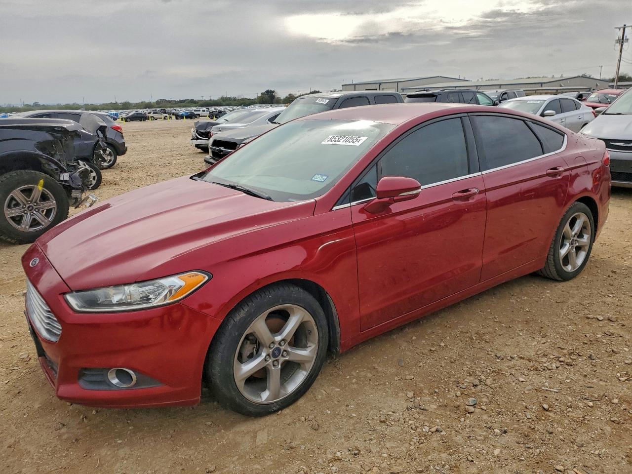 FORD FUSION SE