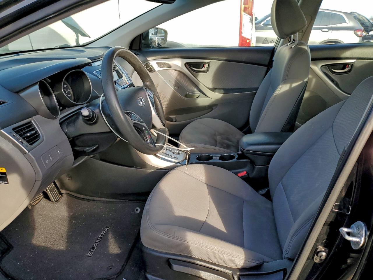 Lot #3305355317 2012 HYUNDAI ELANTRA