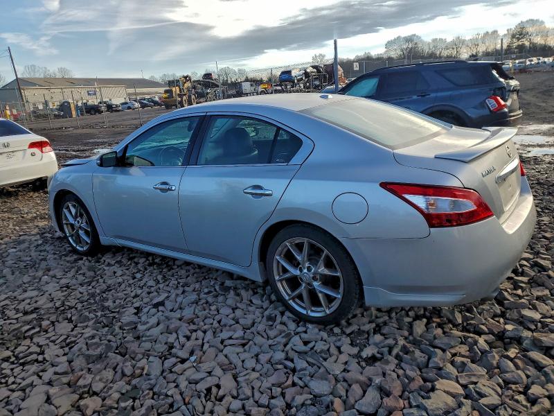 2010 NISSAN MAXIMA S #3310579068