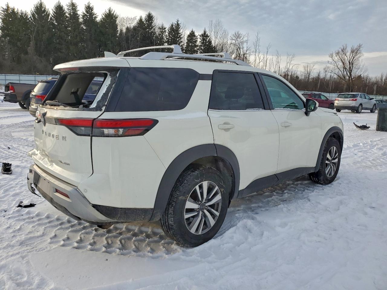 Lot #3318879927 2023 NISSAN PATHFINDER