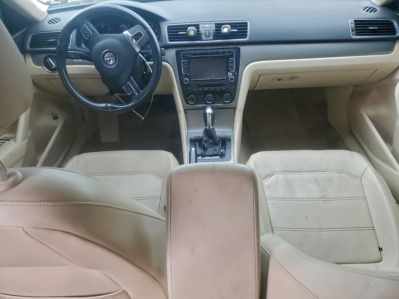 Lot #3302735064 2014 VOLKSWAGEN PASSAT