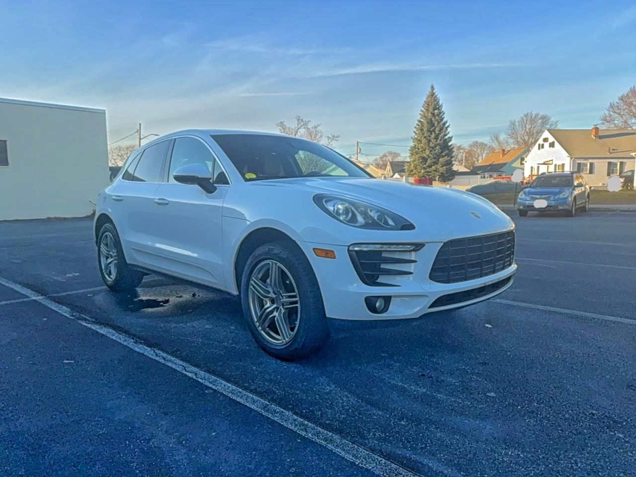 PORSCHE MACAN S