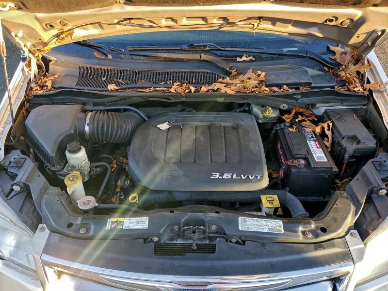 2013 CHRYSLER TOWN & COU #3311750717