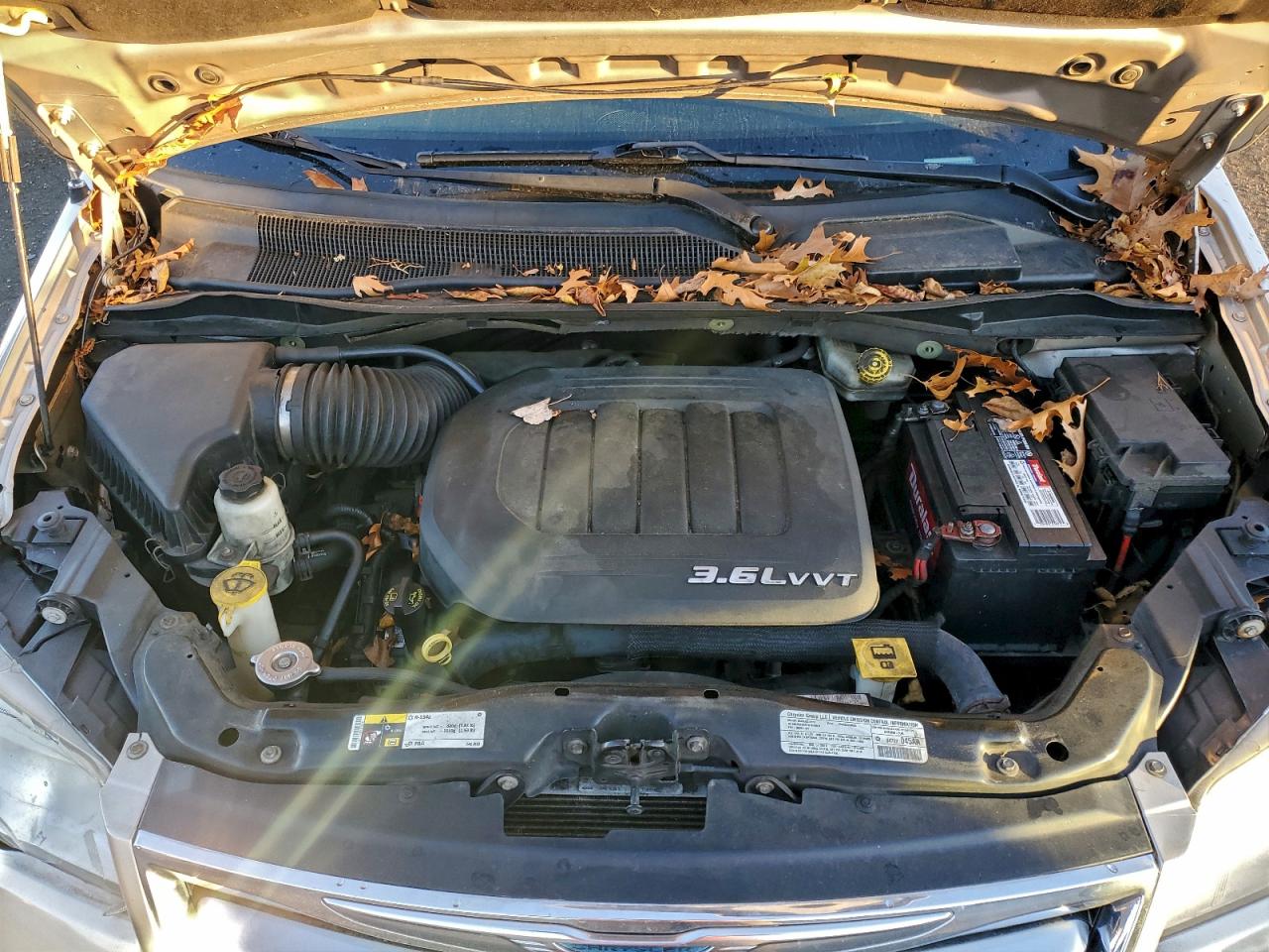 Lot #3311750717 2013 CHRYSLER TOWN & COU