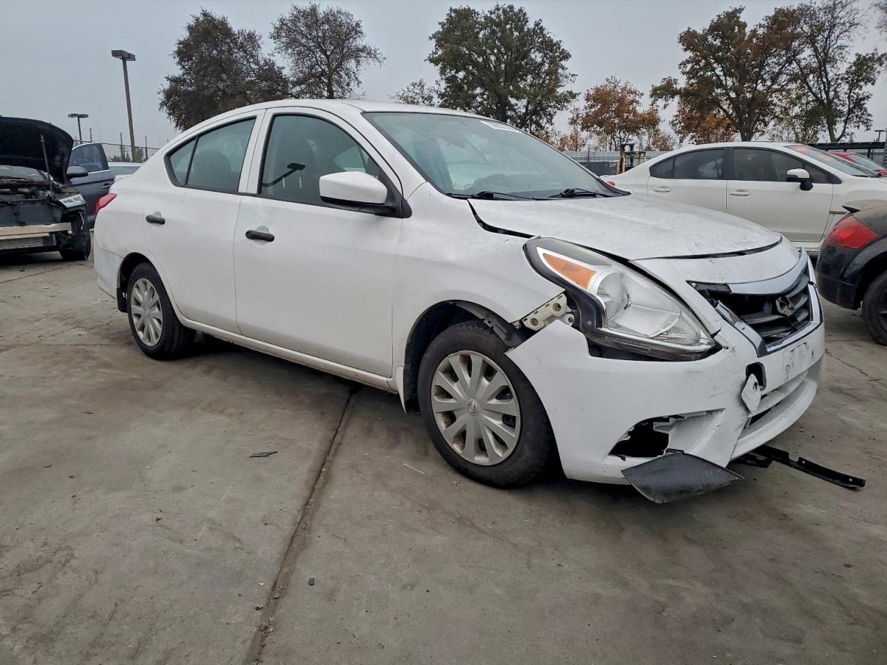 NISSAN VERSA S