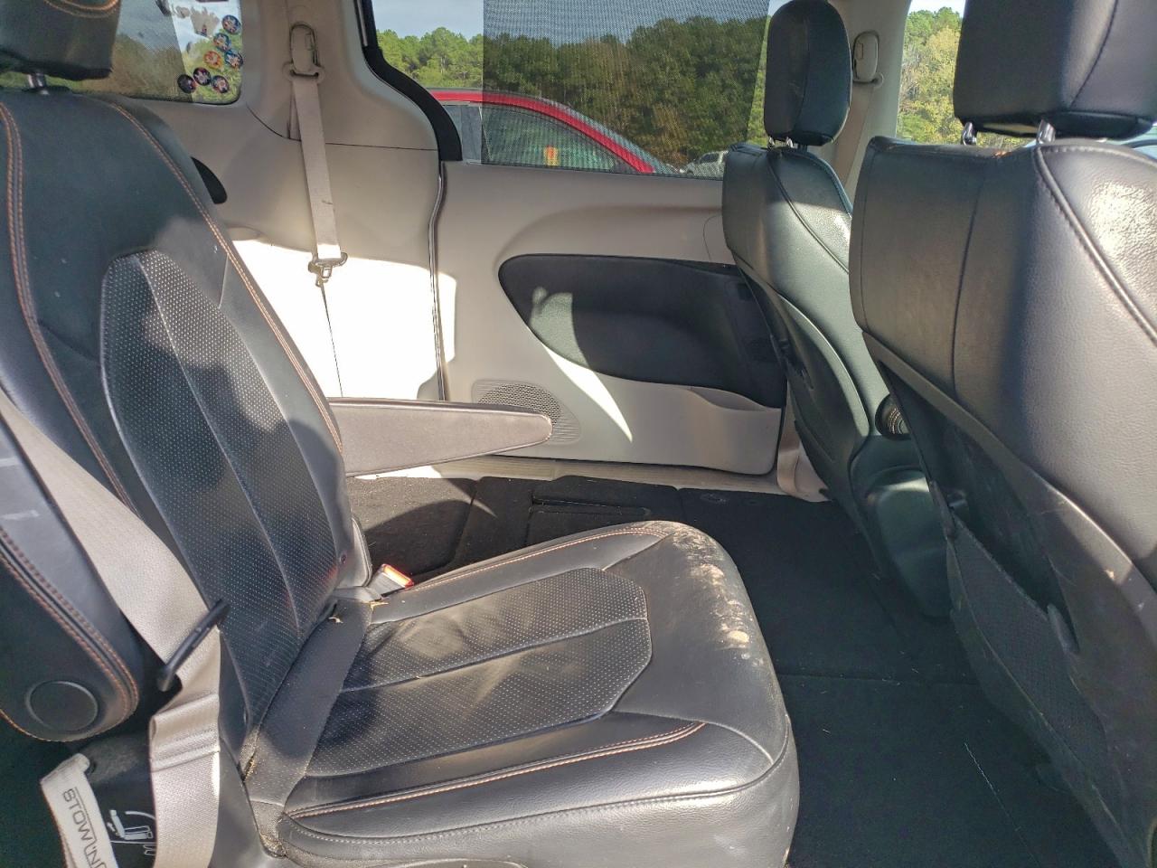 CHRYSLER PACIFICA TOURING L