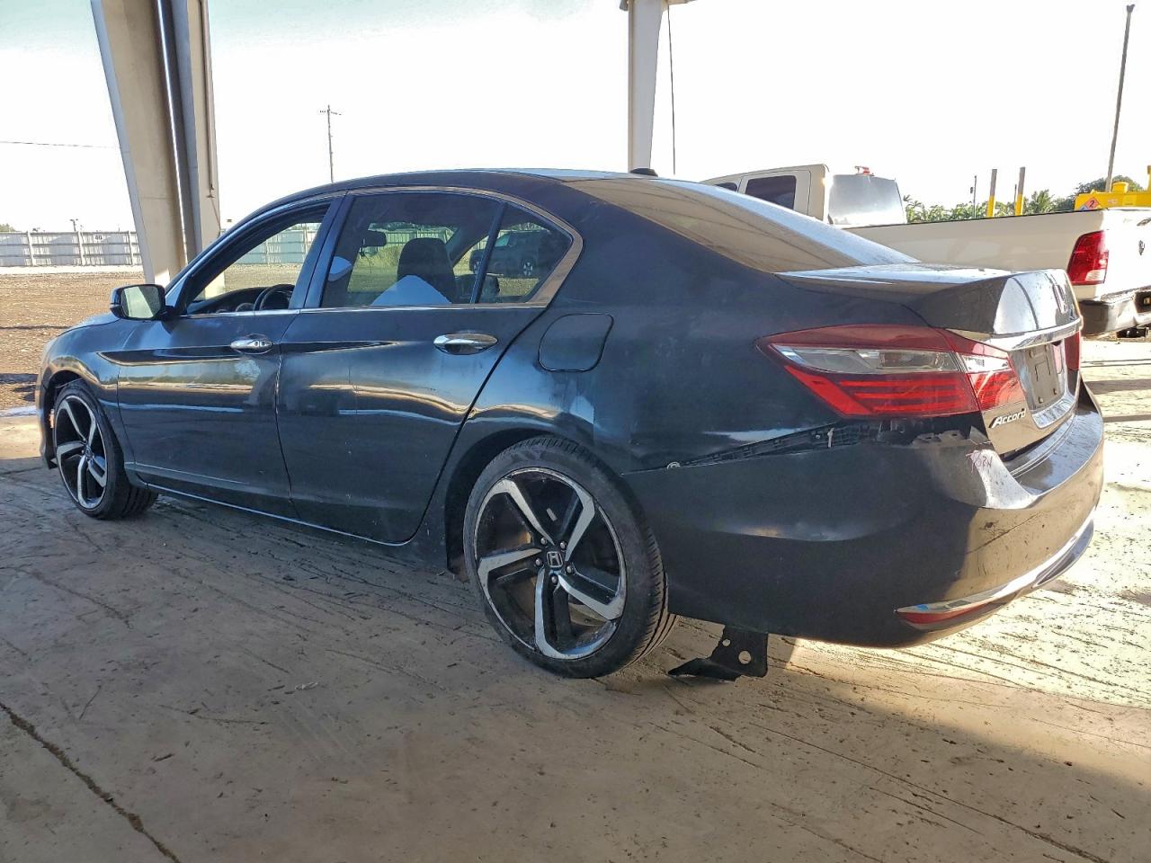 Lot #3315976107 2016 HONDA ACCORD EXL