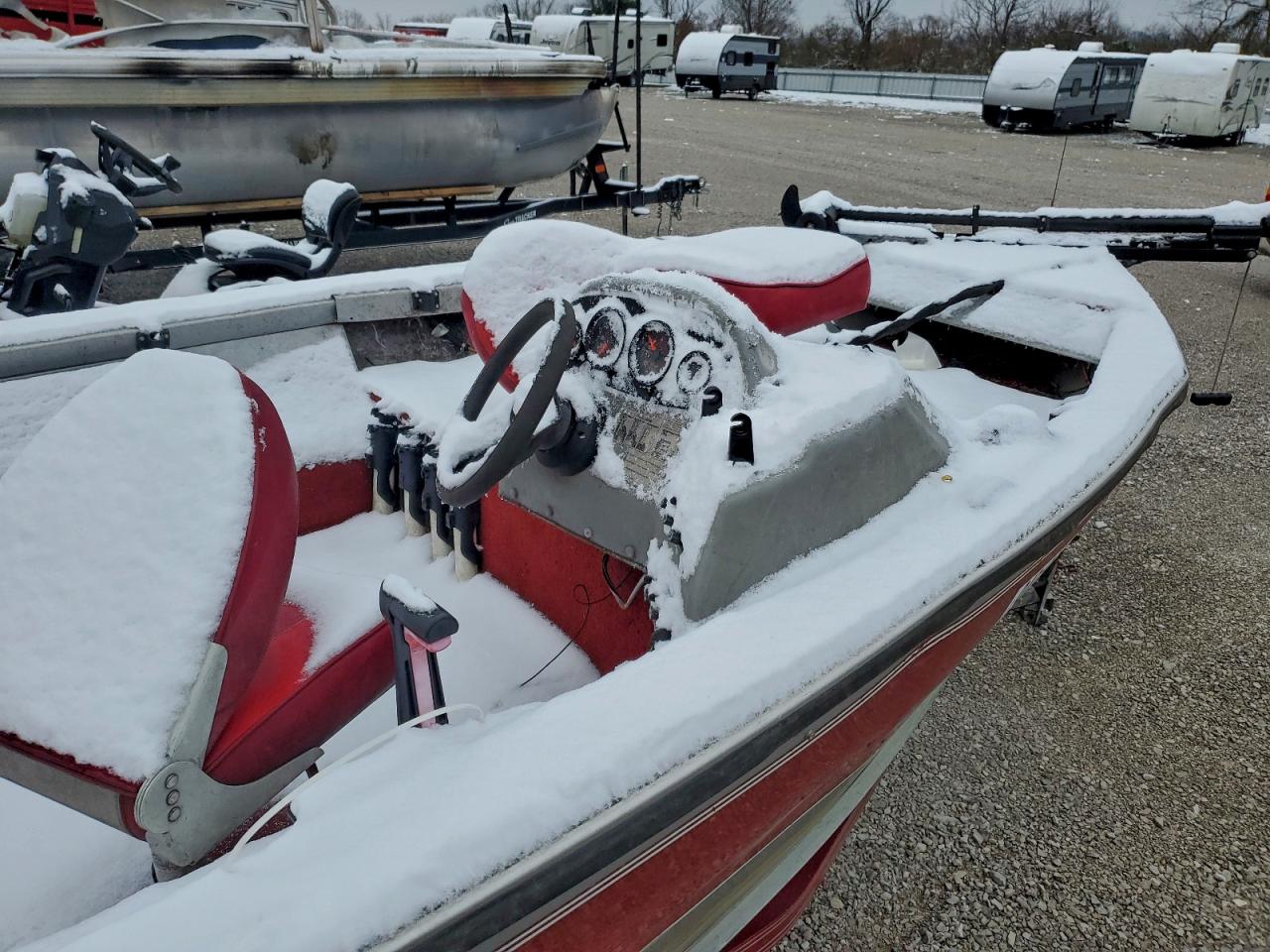 Lot #3304566456 1996 LUND BOAT