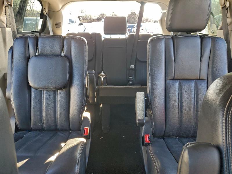 2012 CHRYSLER TOWN & COU #3304515539