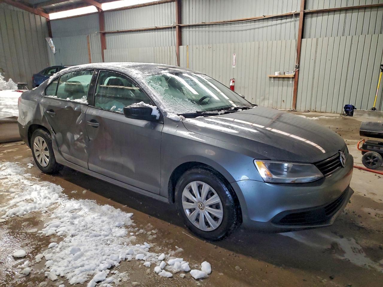 VOLKSWAGEN JETTA BASE