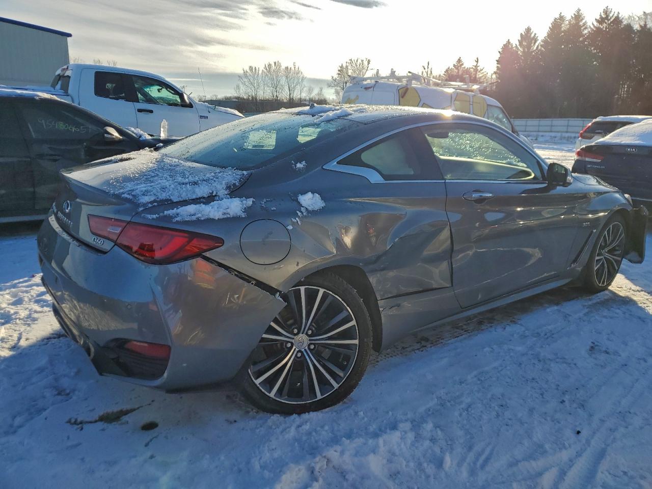 INFINITI Q60 PURE