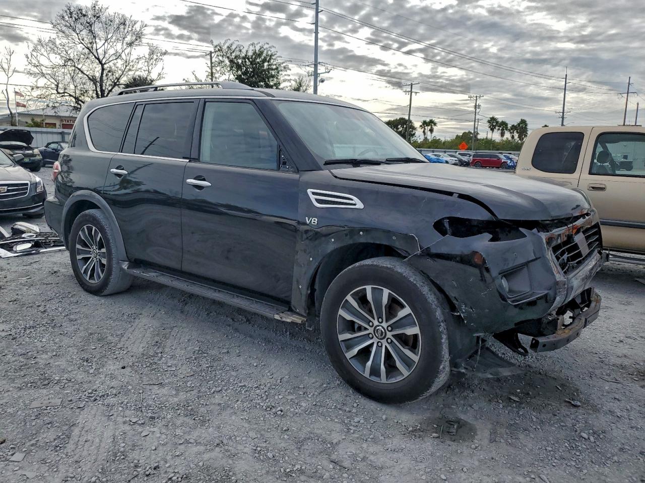 NISSAN ARMADA SV