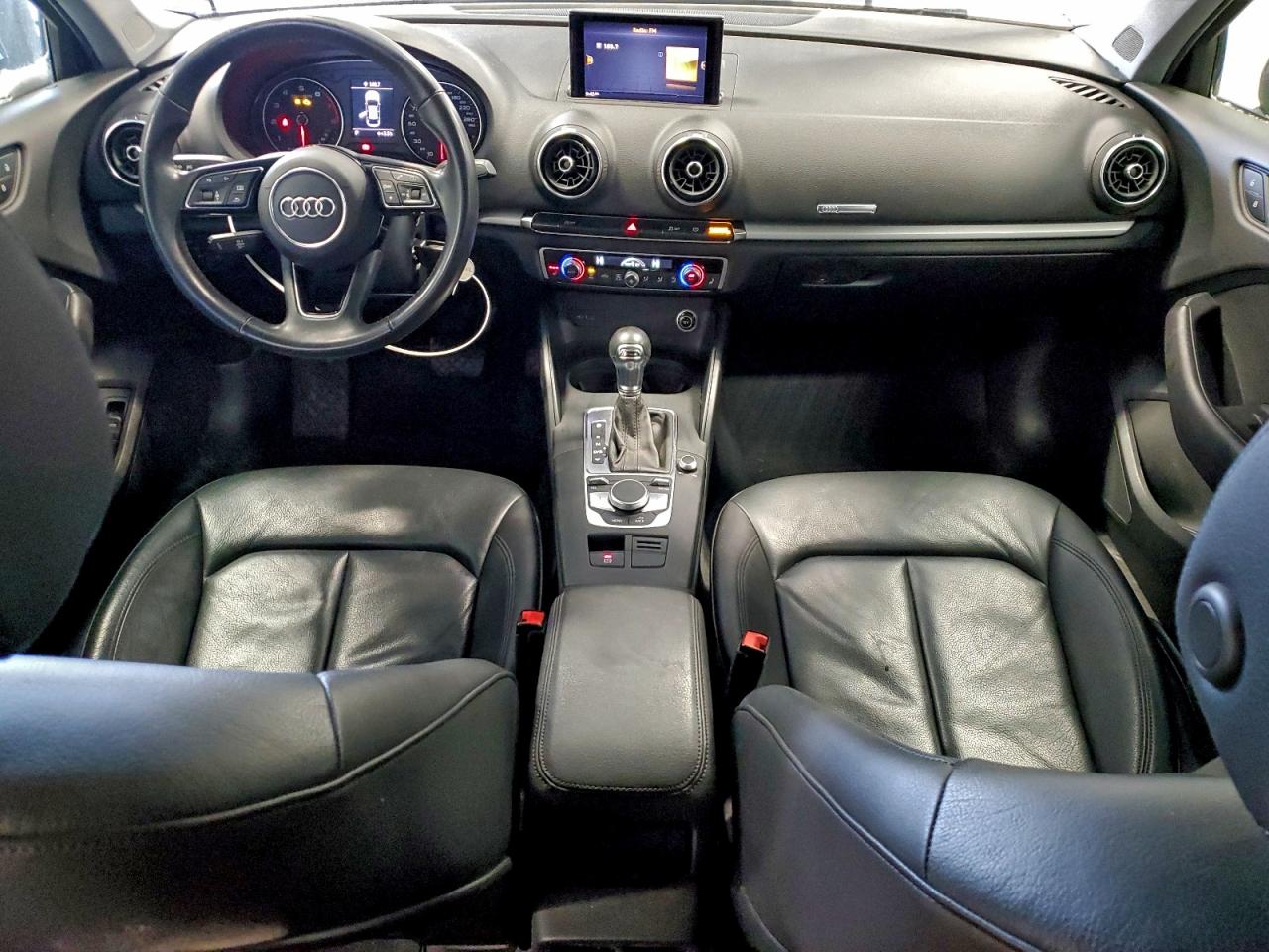 AUDI A3 PREMIUM