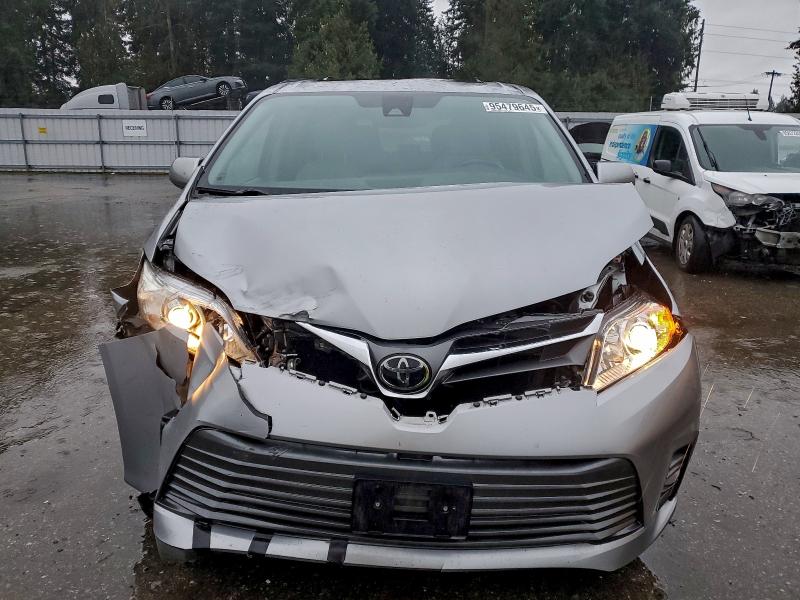 2018 TOYOTA SIENNA XLE #3310664757