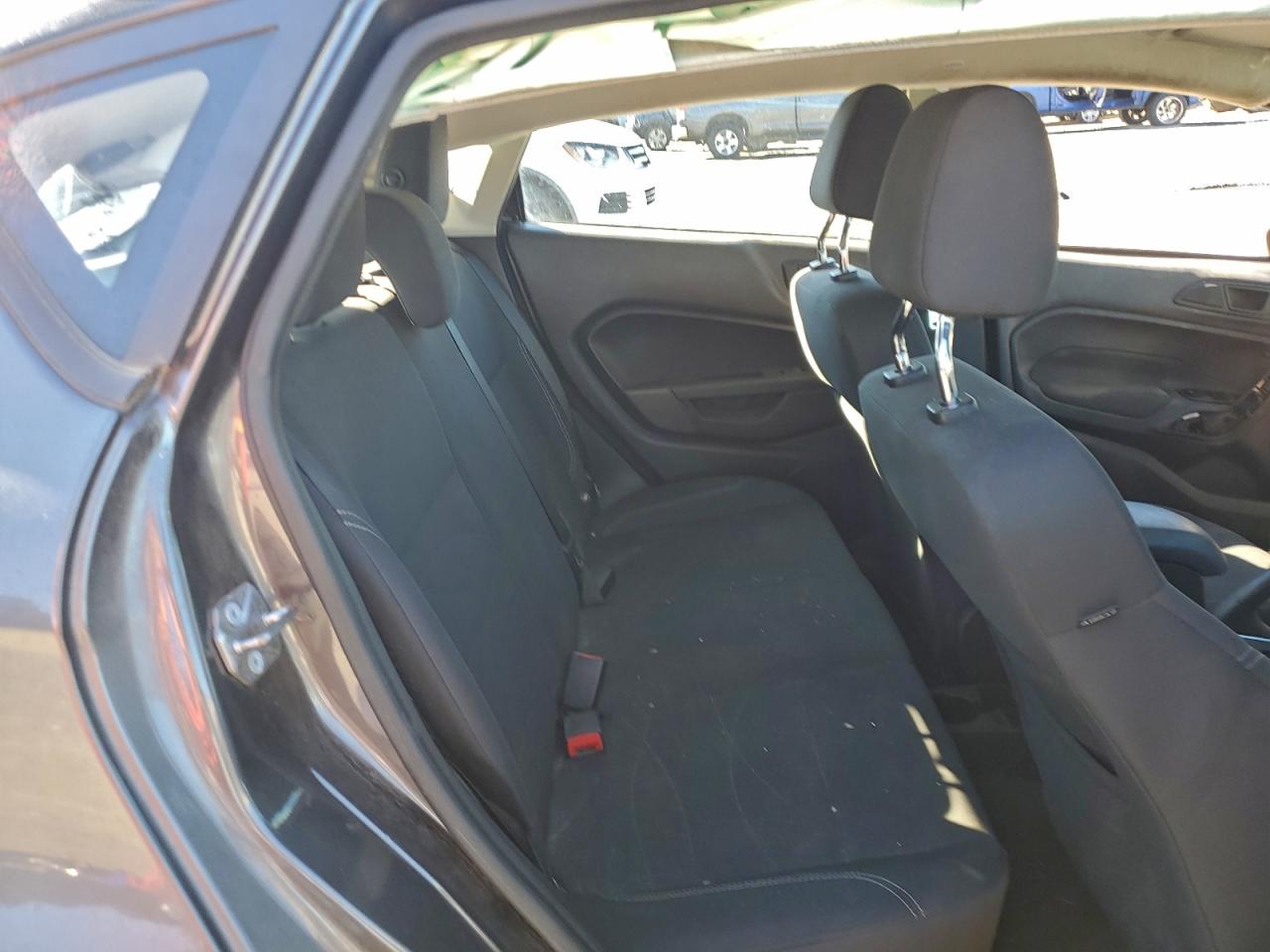 Lot #3317917905 2018 FORD FIESTA SE