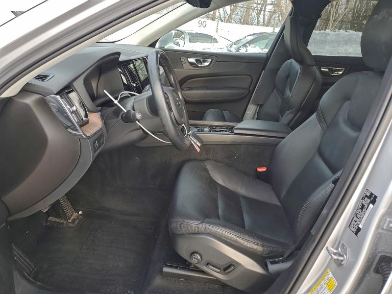 2021 VOLVO XC60 T5 MO #3318968983